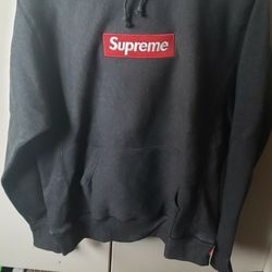Supreme Hoodie 