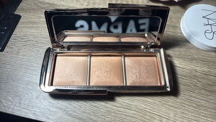 Hourglass Ambient Lighting Palette Vol II