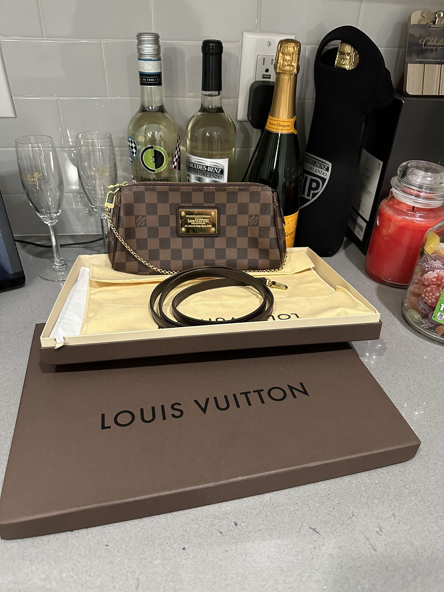 Authentic Louis Vuitton Eva De Purse for Sale in Davenport, FL - OfferUp
