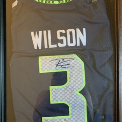 Authentic Signed Super Bowl Jersey Russel Wilson