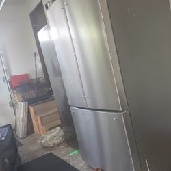 Fridge And Freezer 