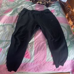 Nike Tech Sweats 