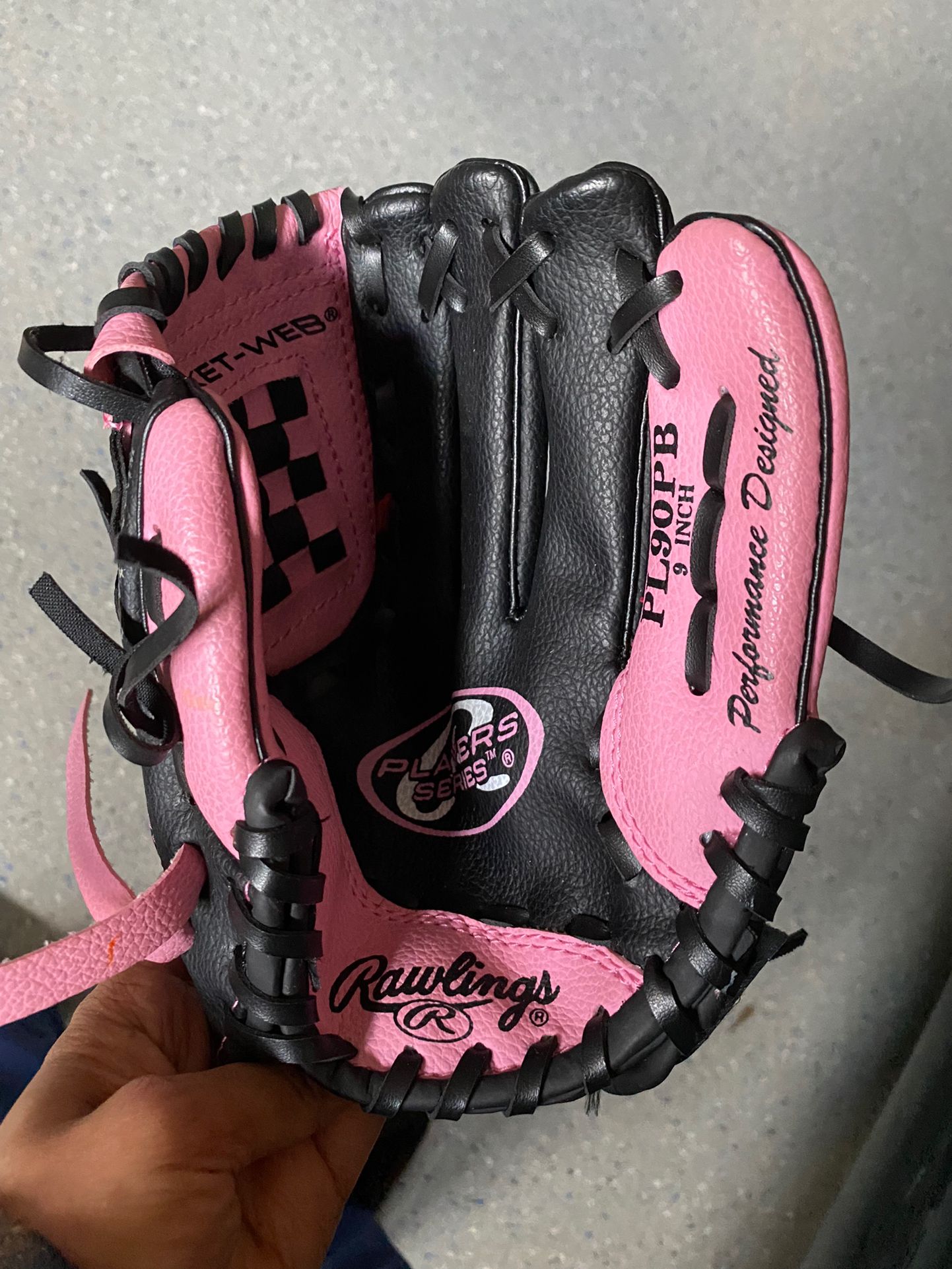 Girls 9in Baseball Glove