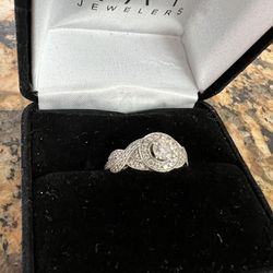 Neil Lane Engagement Ring. 