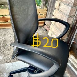 Black Office Chair