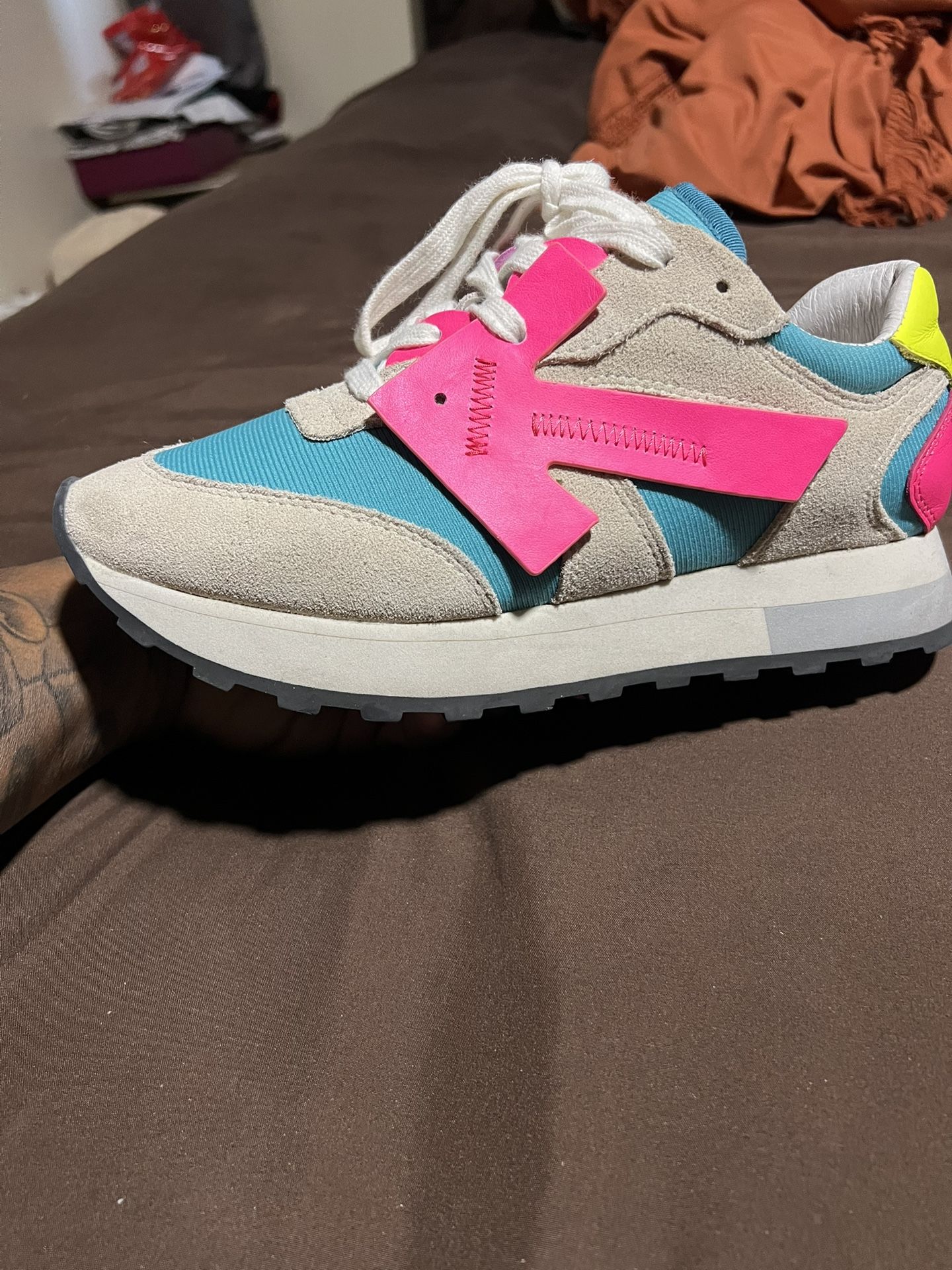 Gucci Off white Women 36