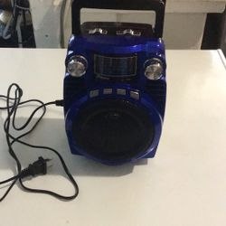 Radio De Luz Y baterías UBS 