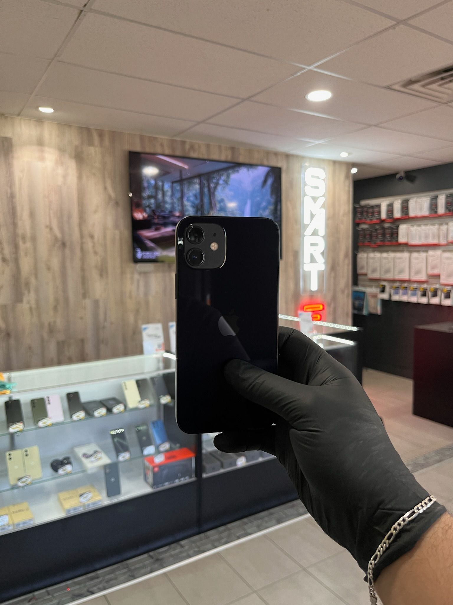 Apple iPhone 12 256 GB (Unlocked) + Warranty