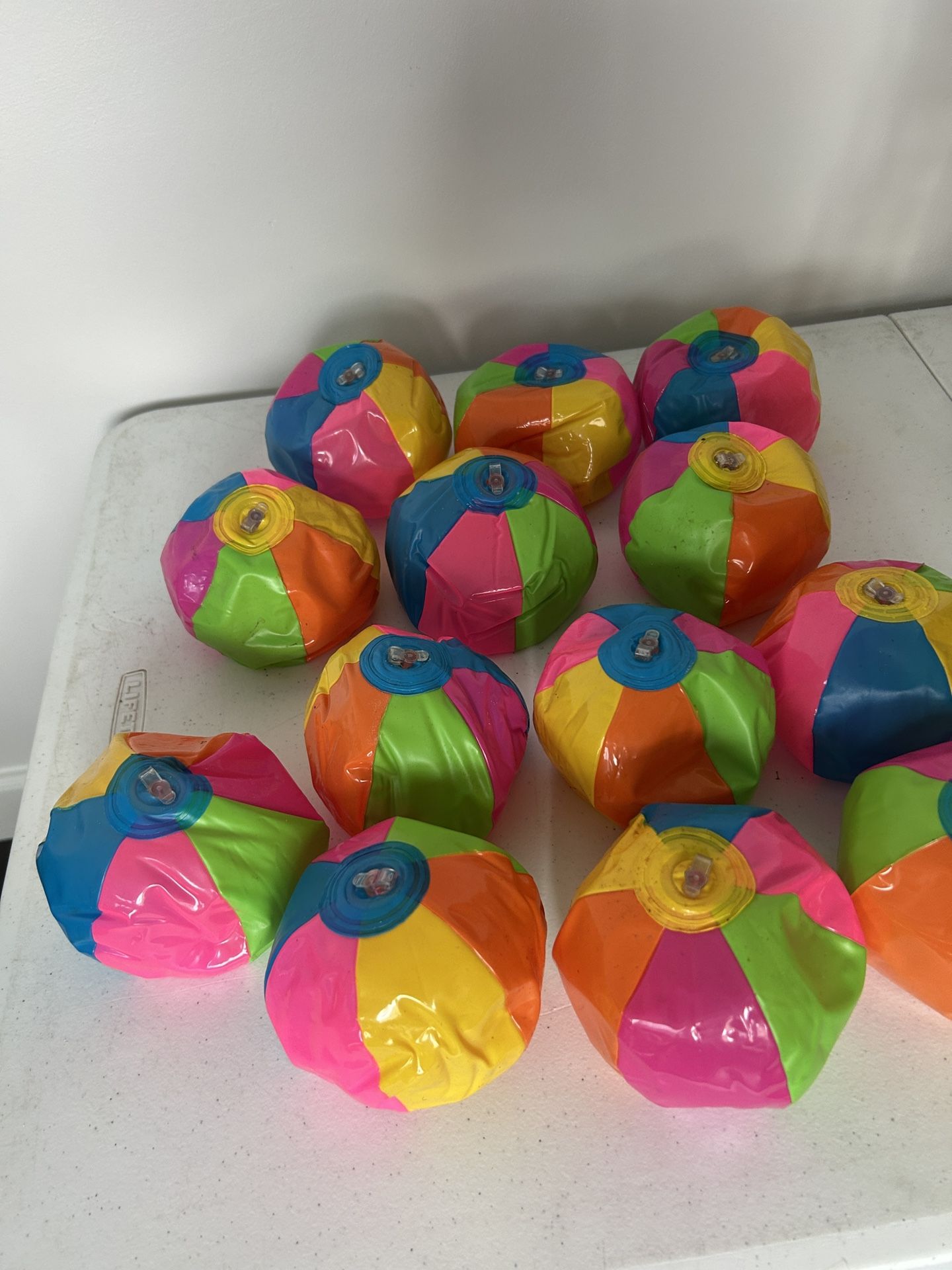 Pack Of 13 Mini Beach Balls 6”