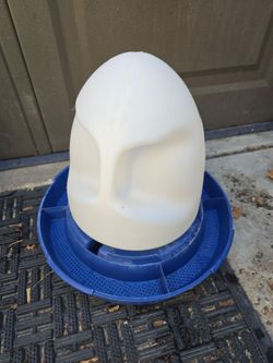 Chicken waterer 2.5 gal