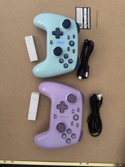 2 Wireless Controllers