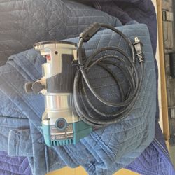Router Makita 