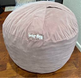 Big Joe 4 foot beanbag chair like new