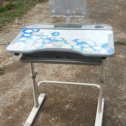 Sturdy Kid Desk
