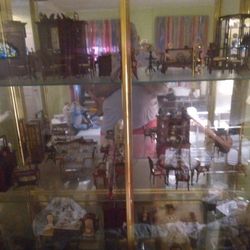 Show Case Antique Miniture Furniture 