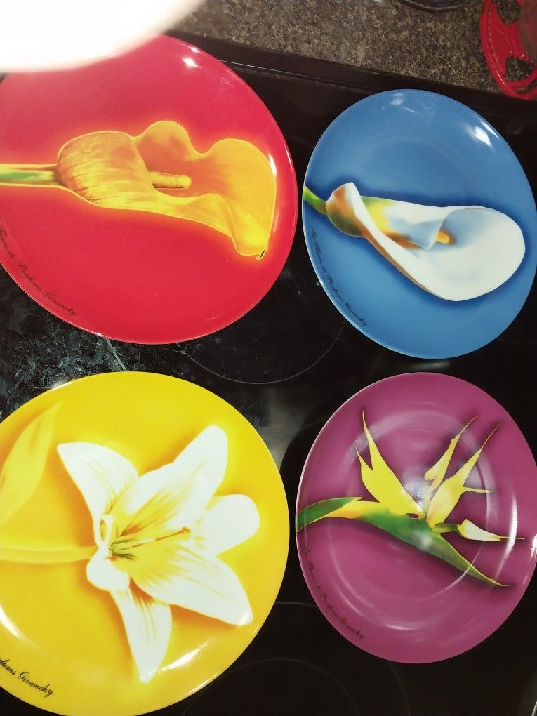Givenchy Dessert China Plates Les Fleus de Parfumes