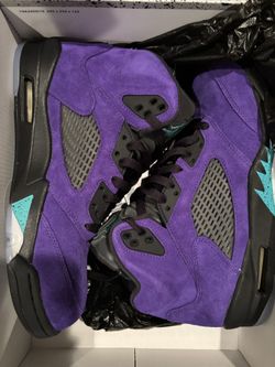 Jordan 5 Men’s 9.5 Alternate Grape