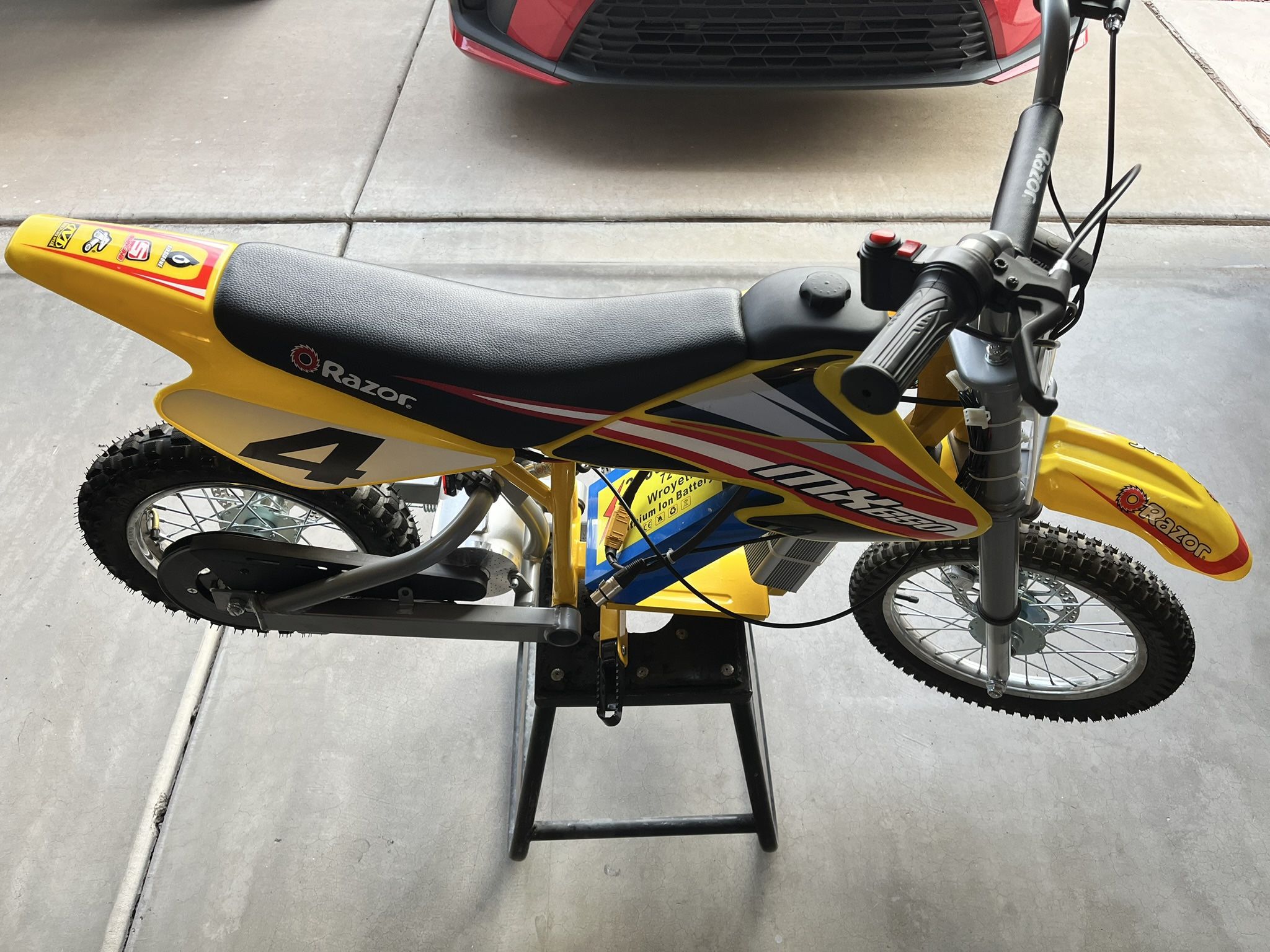 Razor MX650 E Bike 35+ MPH