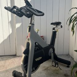 Strong Heavy Duty Spin Bike