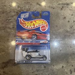 1998 Hot WheelsFirst Editions HOT SEAT White-Black 