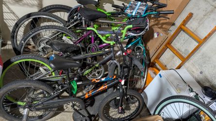 Giving away Bikes (Kids + Adults) for free. First come first served