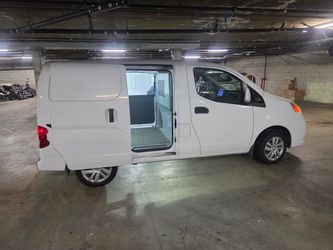 2017 Nissan Nv200