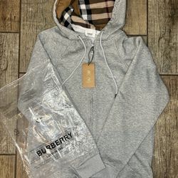 Burberry Sweater 