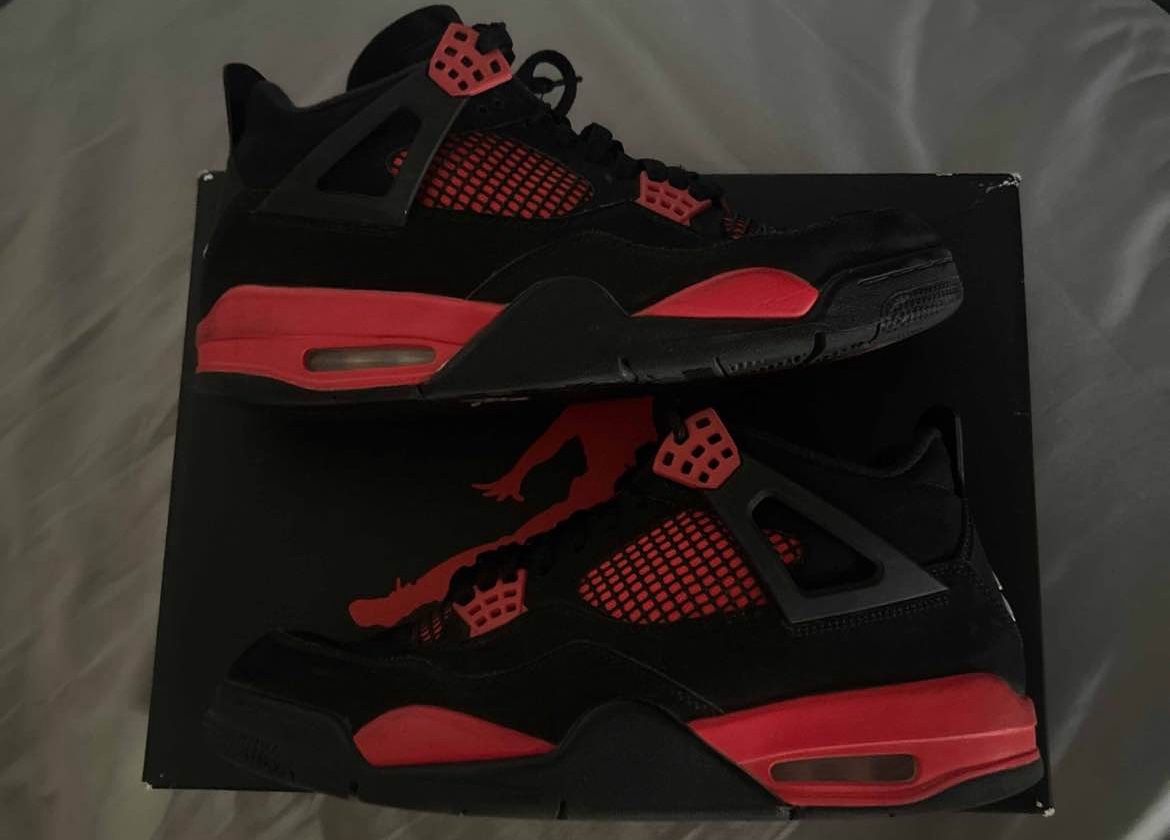 Air Jordan 4 Retro ‘Red Thunder’