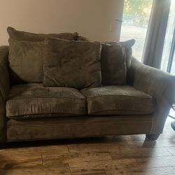Set Sofas $40 .00 In Good Conditions 