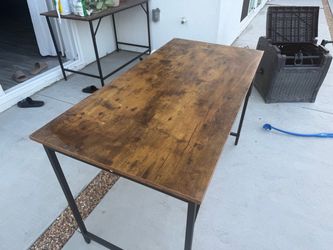 Desk