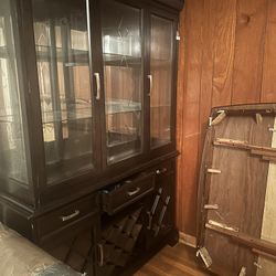 CHINA CABINET 