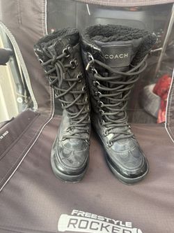 Ladies coach Winter Boots Size 5.5