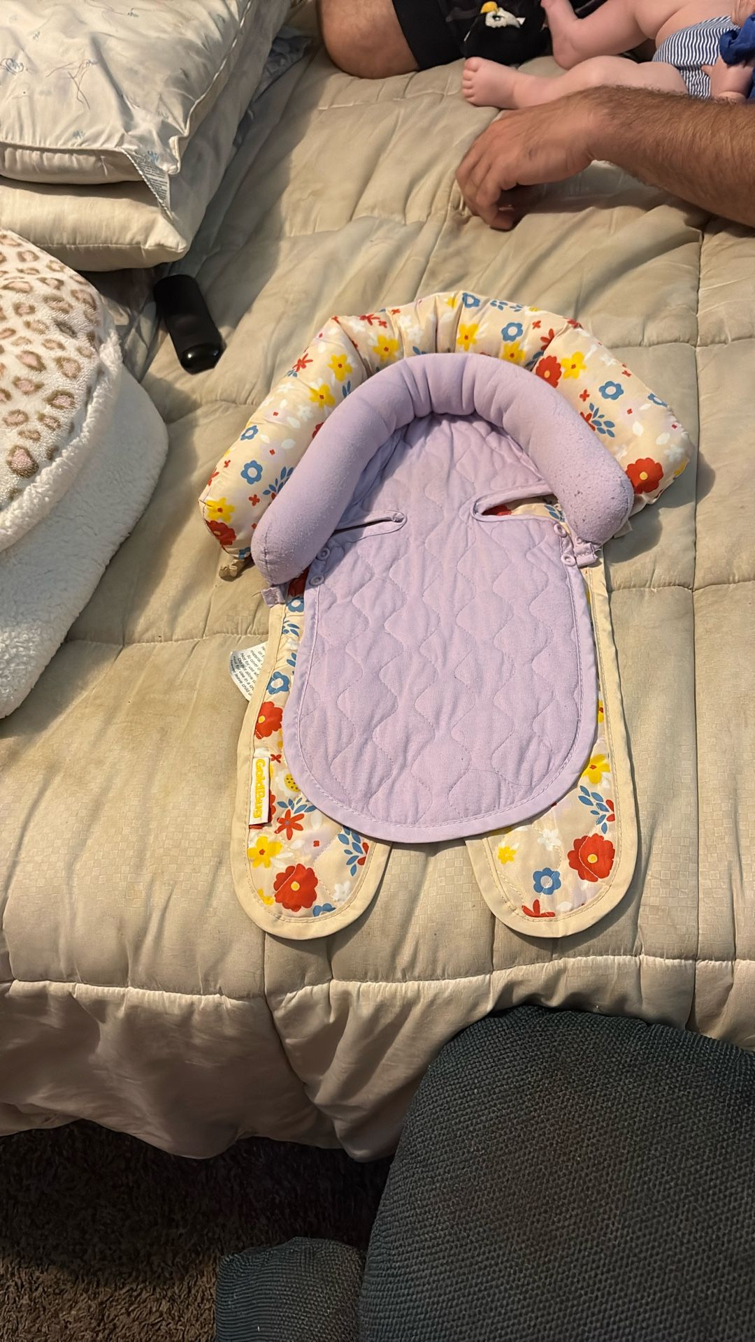 Car seat head supports Baby Girl