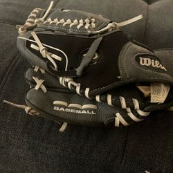 Wilson Little Kids Youth Left Handed Glove