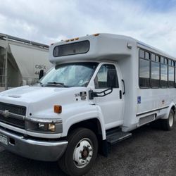 2007 Short Bus Duramax Diesel 