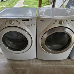 Whirl pool Duet Commercial Washer And Dryer Set