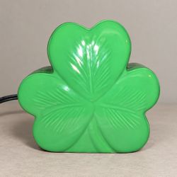 Scentsy Clover Me Irish Green Shamrock Wax Warmer