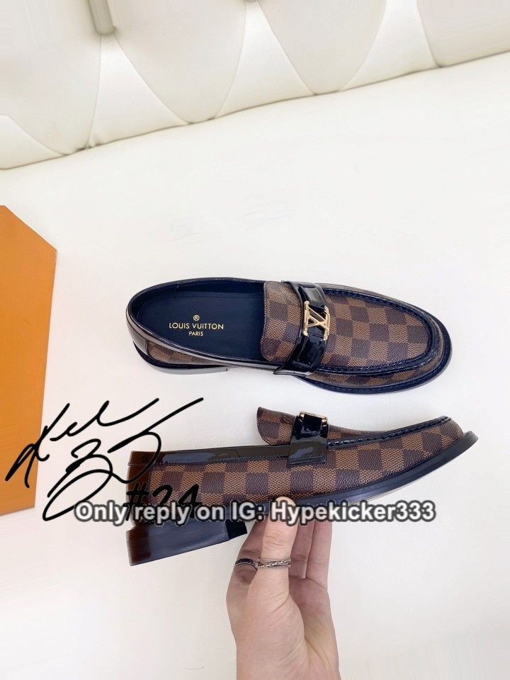 Louis Vuitton leather dress shoes clean and neat sneaker for Sale