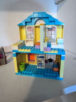 Lego mini house