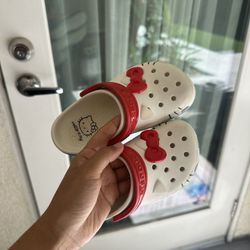 Hello kitty Crocs Size 10