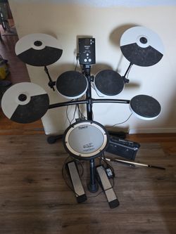 Roland TD-1KV Electronic Drum Set