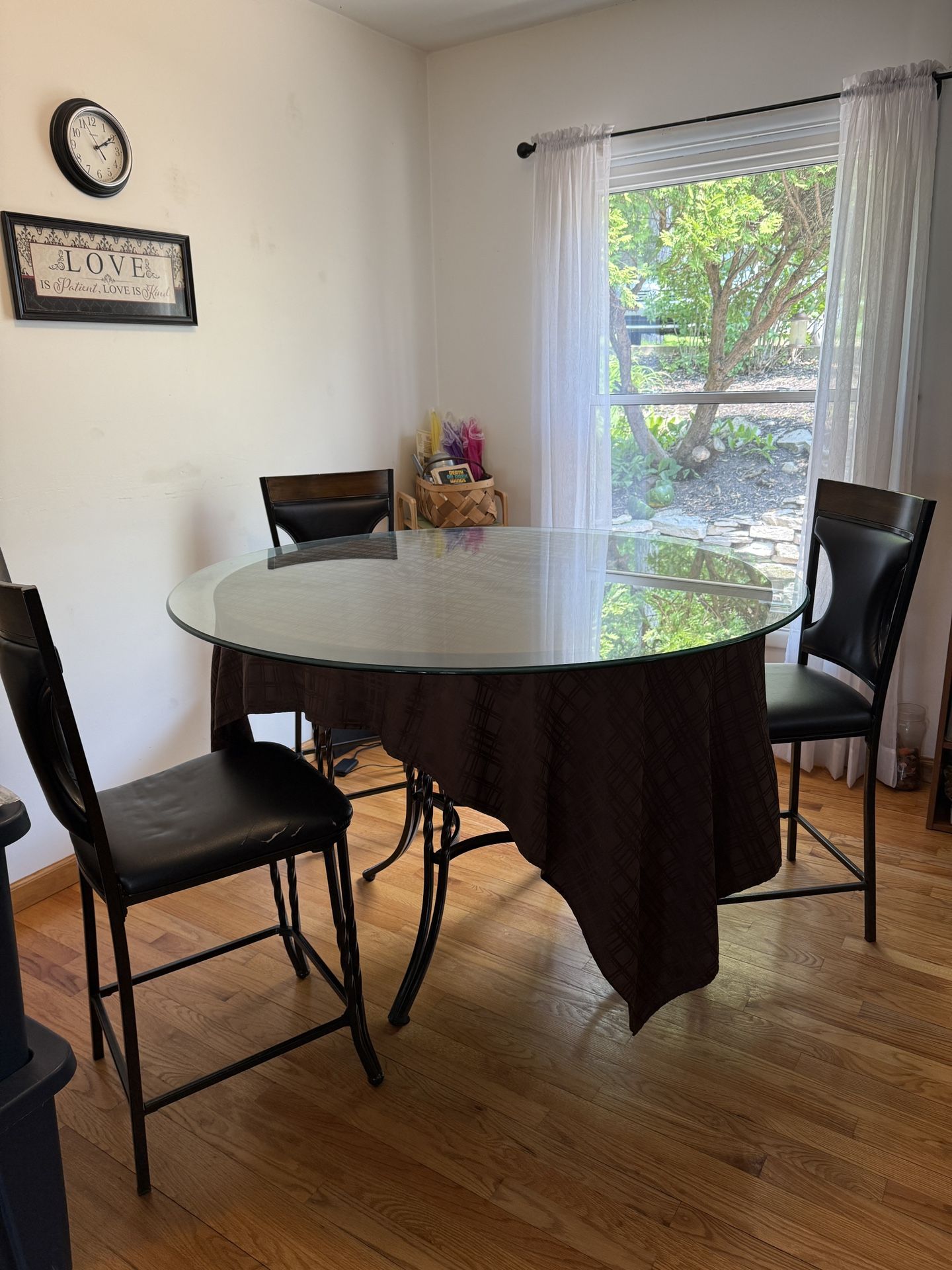 Round Glass Top Table with 3 chairs