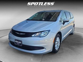 2022 Chrysler Voyager