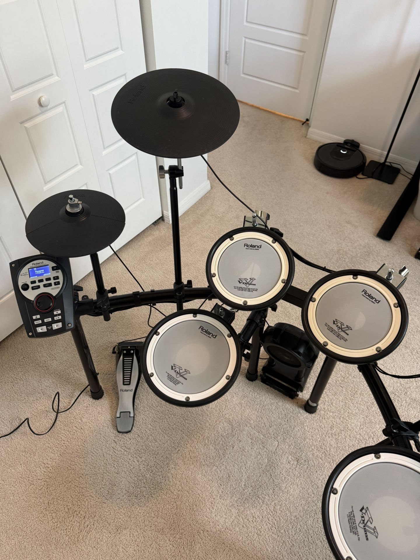 Roland V-Drums TD11 Like New