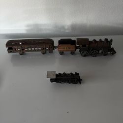 Vantage Trains Set 4 Pcs , One Is Ho Train .