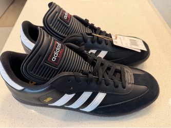 Brand new, unworn Adidas Samba Classic Indoor Soccer Shoes - Men’s Size 12.0 (Black/White) - NWT