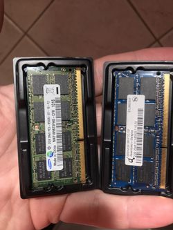 2 x 2GB memory chips 4gb total SODIMM for laptops in Pearland