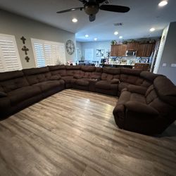 Extra Large Electric Reclining Sectional Couch 