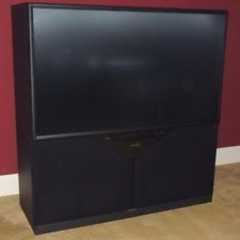 46 inch Mitsubishi 1080 HD wt-46809 rear projection tv