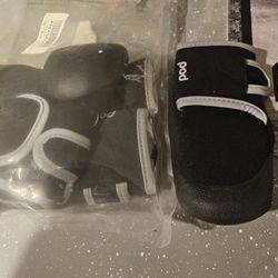 New 2 Sets Of Dogs Shoes